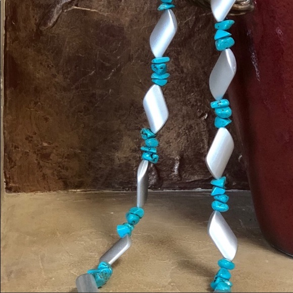 💙Sale💙 Beautiful Blue Bold Turquoise Necklace - Picture 6 of 7